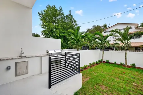 507 SW 11th Street Fort Lauderdale FL 33315