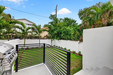 507 SW 11th Street Fort Lauderdale FL 33315