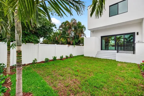 507 SW 11th Street Fort Lauderdale FL 33315