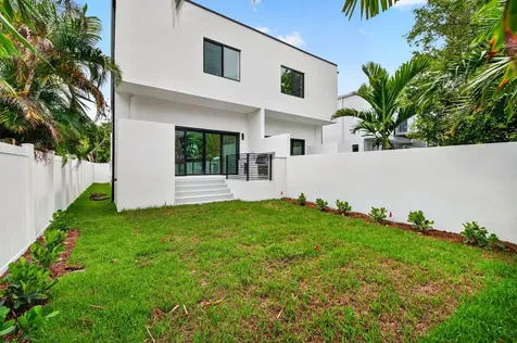 507 SW 11th Street Fort Lauderdale FL 33315