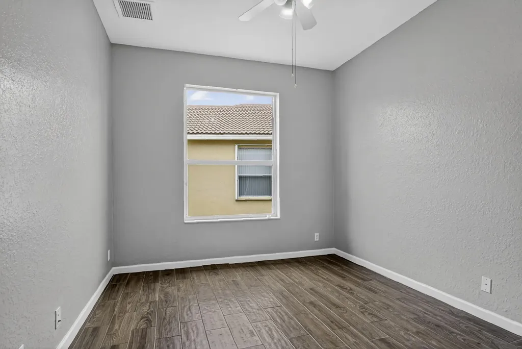671 NW Stanford Lane Port St Lucie FL 34983