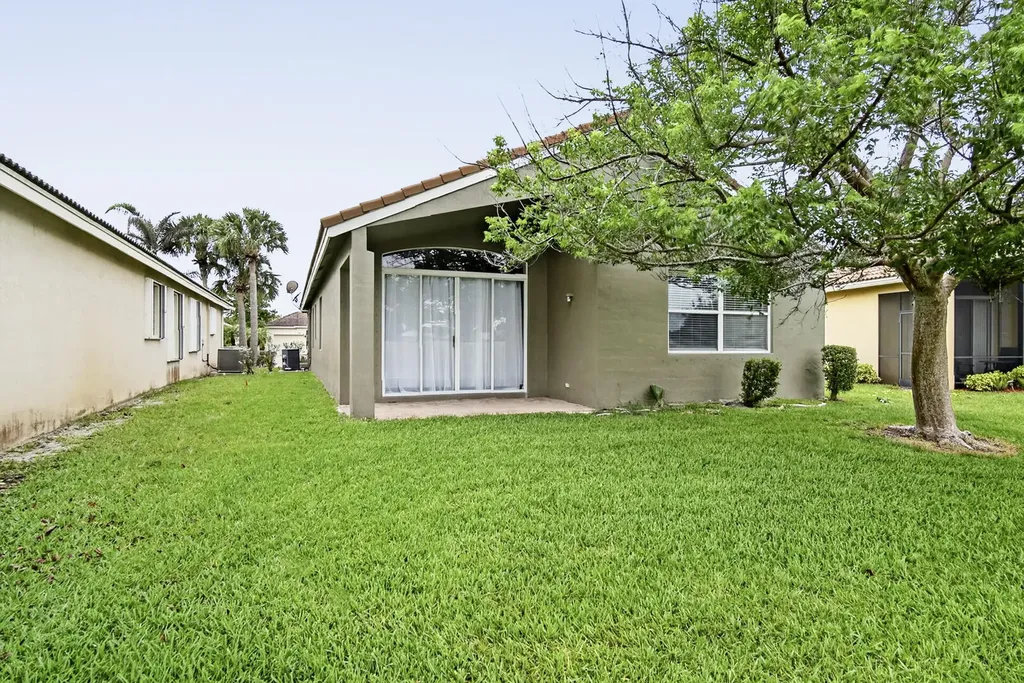 671 NW Stanford Lane Port St Lucie FL 34983