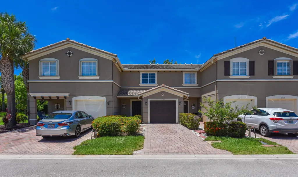 2257 SW Marshfield Court Port St Lucie FL 34953