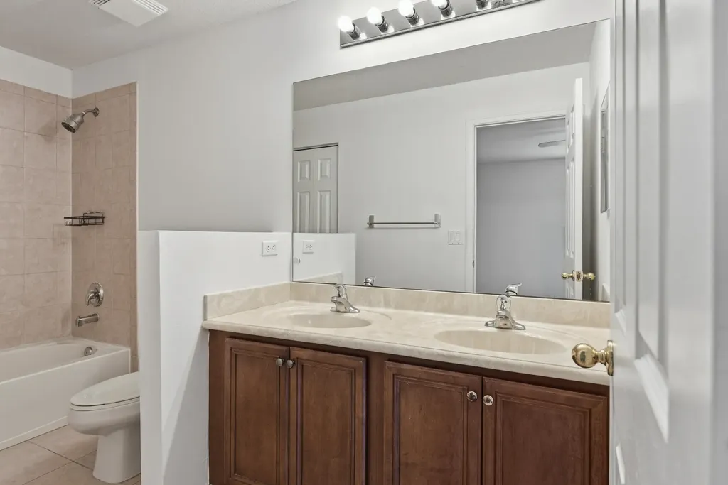 2257 SW Marshfield Court Port St Lucie FL 34953