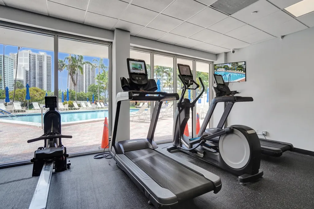 3300 NE 36th Street Fort Lauderdale FL 33308