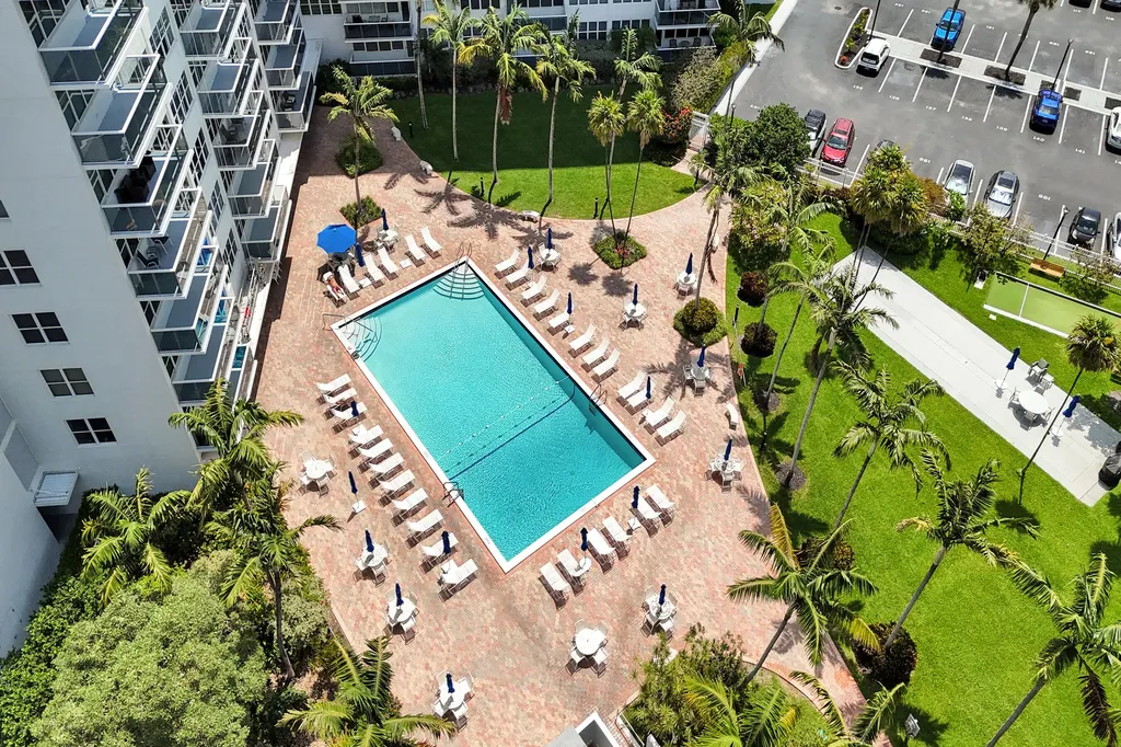 3300 NE 36th Street Fort Lauderdale FL 33308