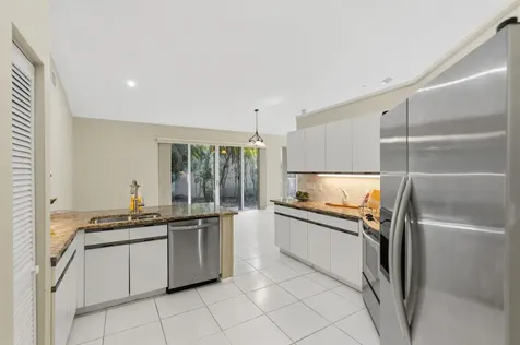 1500 W Lacosta Drive W Pembroke Pines FL 33027