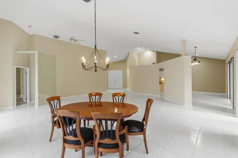 1500 W Lacosta Drive W Pembroke Pines FL 33027