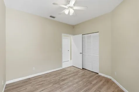 1500 W Lacosta Drive W Pembroke Pines FL 33027
