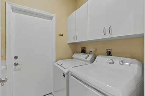 1500 W Lacosta Drive W Pembroke Pines FL 33027