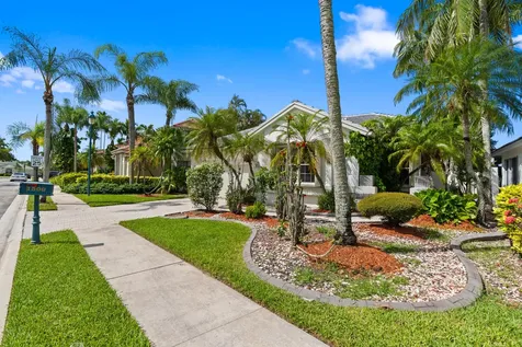 1500 W Lacosta Drive W Pembroke Pines FL 33027