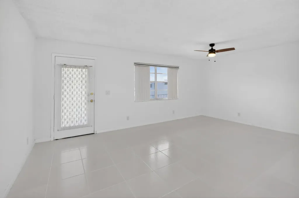 265 Burgundy Delray Beach FL 33484