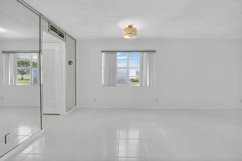 265 Burgundy Delray Beach FL 33484