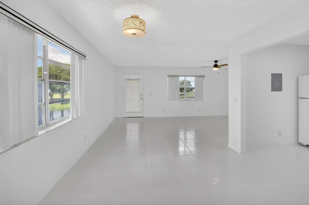 265 Burgundy Delray Beach FL 33484