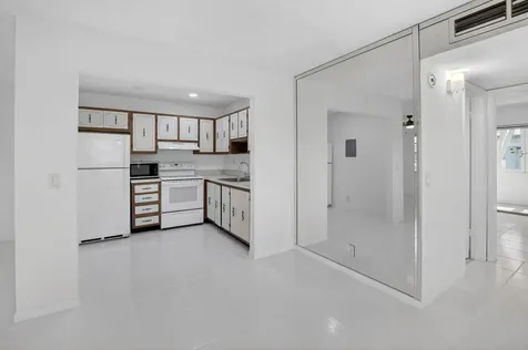 265 Burgundy Delray Beach FL 33484