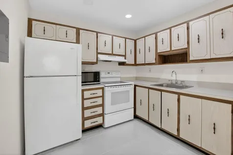 265 Burgundy Delray Beach FL 33484