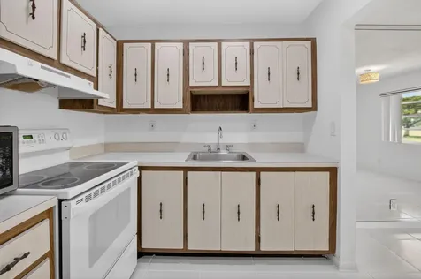 265 Burgundy Delray Beach FL 33484
