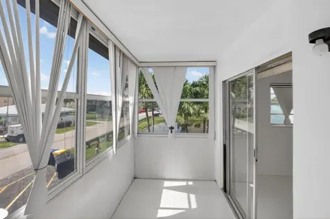 265 Burgundy Delray Beach FL 33484