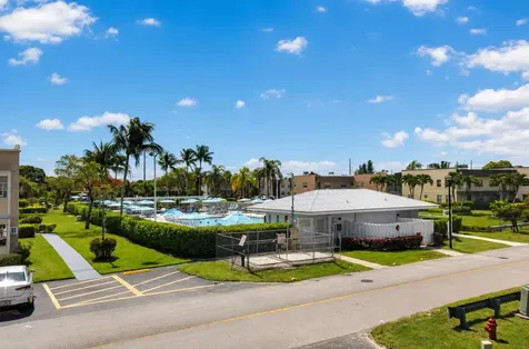265 Burgundy Delray Beach FL 33484