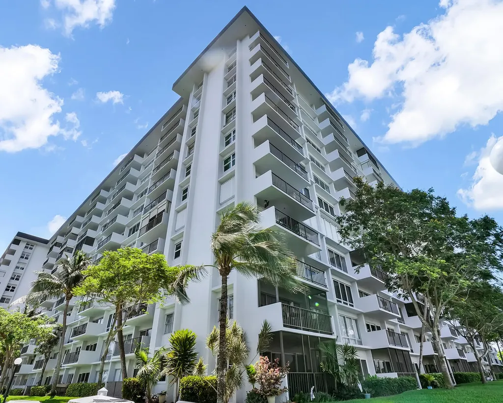 801 S Federal Highway Pompano Beach FL 33062