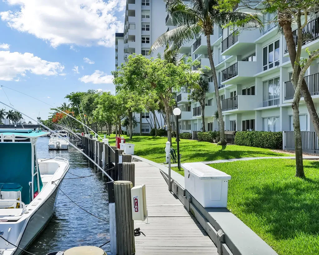 801 S Federal Highway Pompano Beach FL 33062