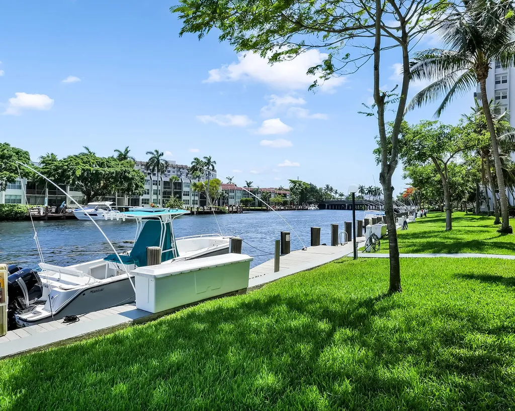 801 S Federal Highway Pompano Beach FL 33062