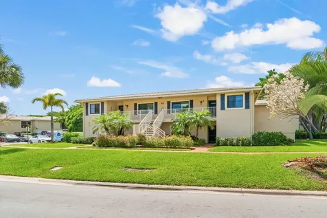 46 Stratford Lane W Boynton Beach FL 33436