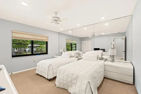 46 Stratford Lane W Boynton Beach FL 33436