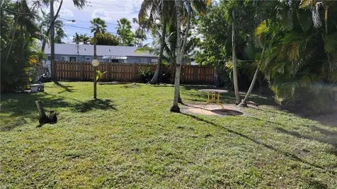 1816 Roosevelt Street Hollywood FL 33020