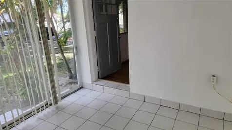 1816 Roosevelt Street Hollywood FL 33020