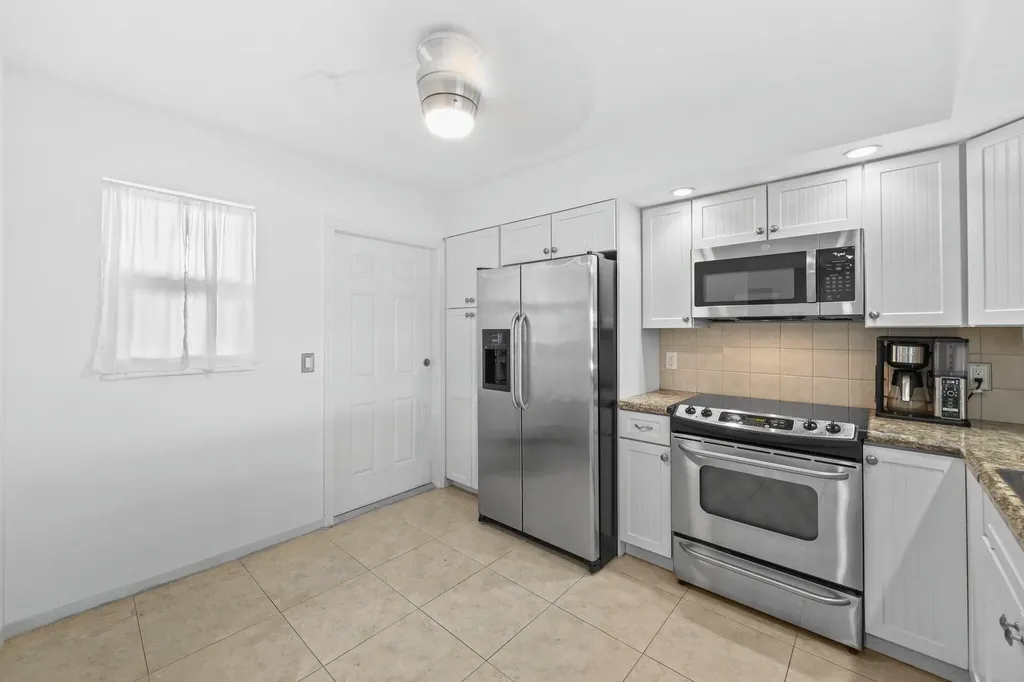3121 NE 51st Street Fort Lauderdale FL 33308