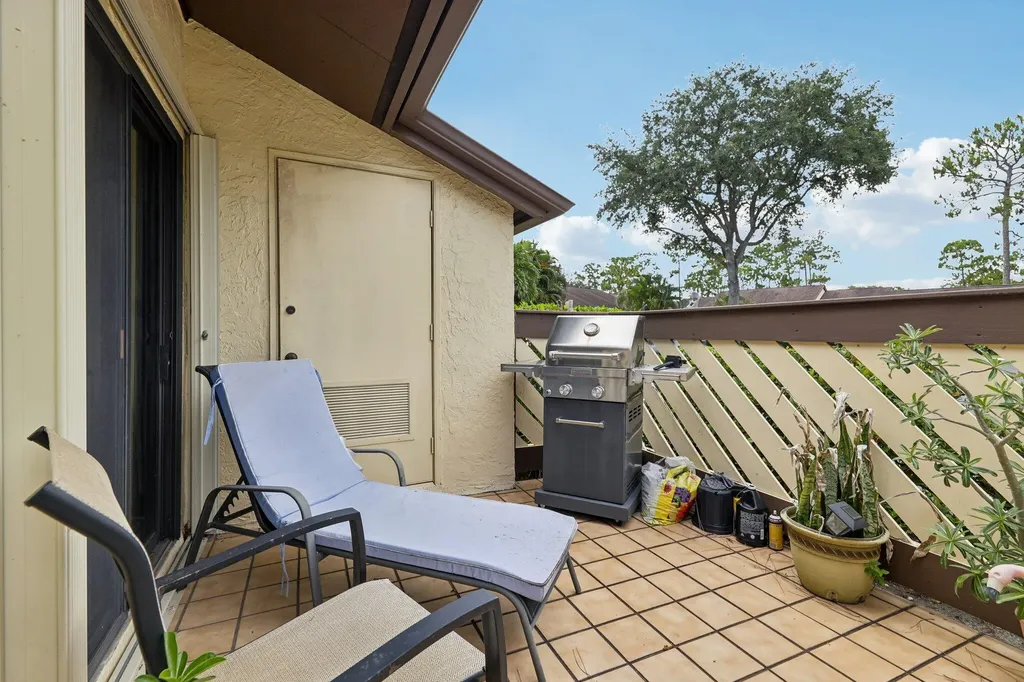 157 Pinto Palm Court Royal Palm Beach FL 33411