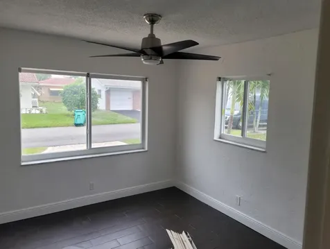 7613 NW 68th Terrace Tamarac FL 33321
