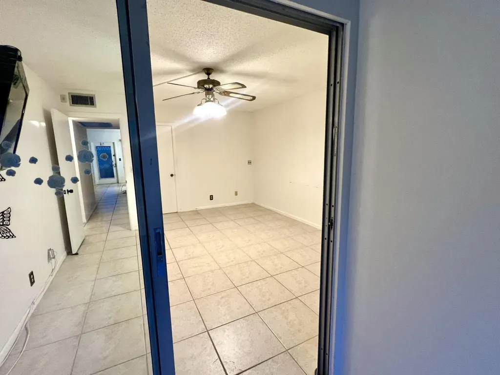 2026 Oakridge D Deerfield Beach FL 33442
