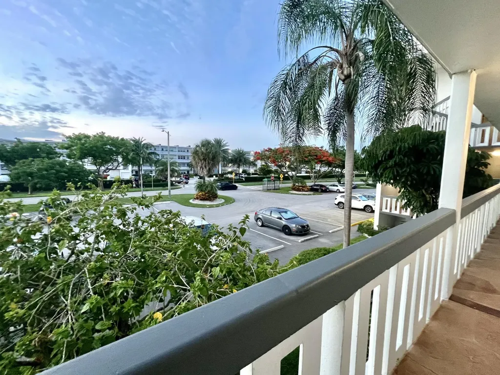 2026 Oakridge D Deerfield Beach FL 33442