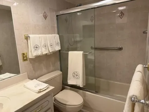 2026 Oakridge D Deerfield Beach FL 33442