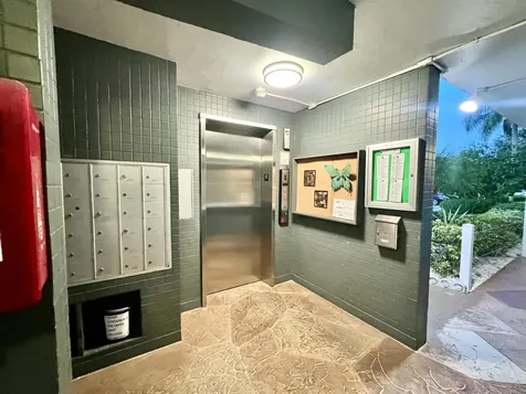 2026 Oakridge D Deerfield Beach FL 33442