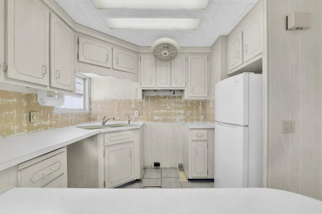 211 Palm Drive Briny Breezes FL 33435