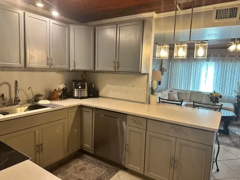 800 Ivory Lane Haverhill FL 33415