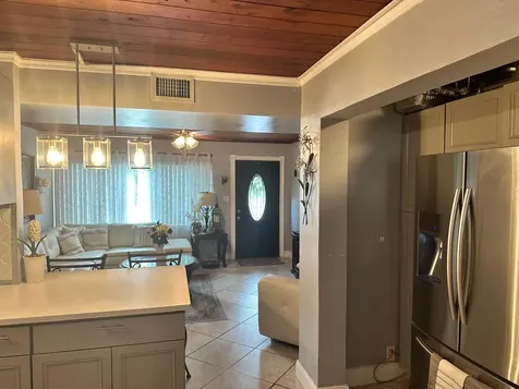 800 Ivory Lane Haverhill FL 33415