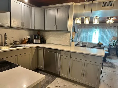 800 Ivory Lane Haverhill FL 33415