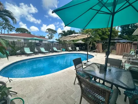 800 Ivory Lane Haverhill FL 33415