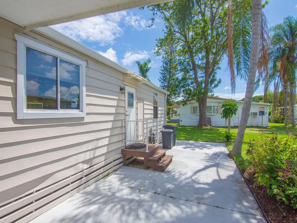 78 W Caribbean Port St Lucie FL 34952