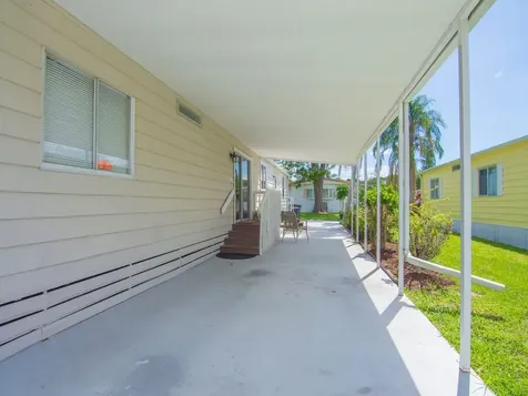 78 W Caribbean Port St Lucie FL 34952