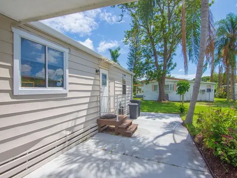 78 W Caribbean Port St Lucie FL 34952