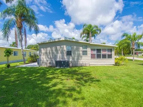 78 W Caribbean Port St Lucie FL 34952