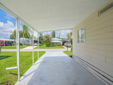 78 W Caribbean Port St Lucie FL 34952
