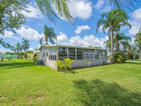 78 W Caribbean Port St Lucie FL 34952