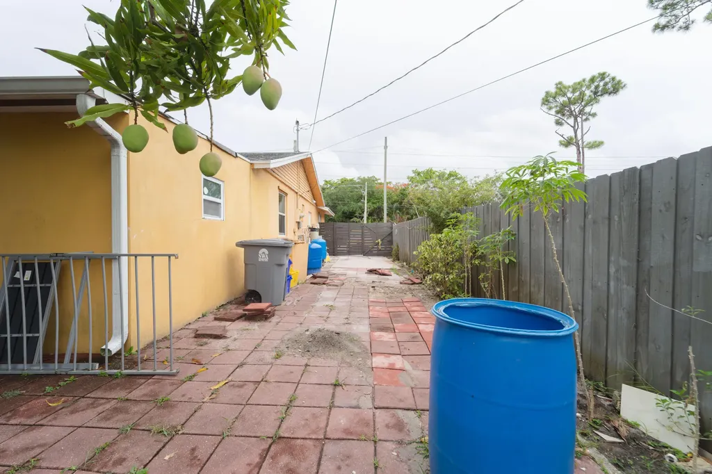 3617 Old Boynton Road Boynton Beach FL 33436