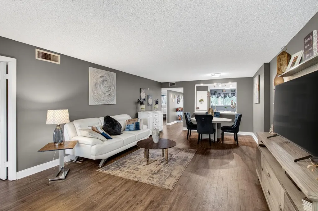 5550 Witney Drive Delray Beach FL 33484